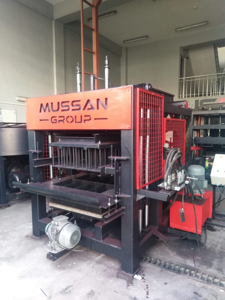 مكاينة صناعة الطوب التركي